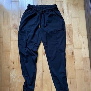 Scrub joggers